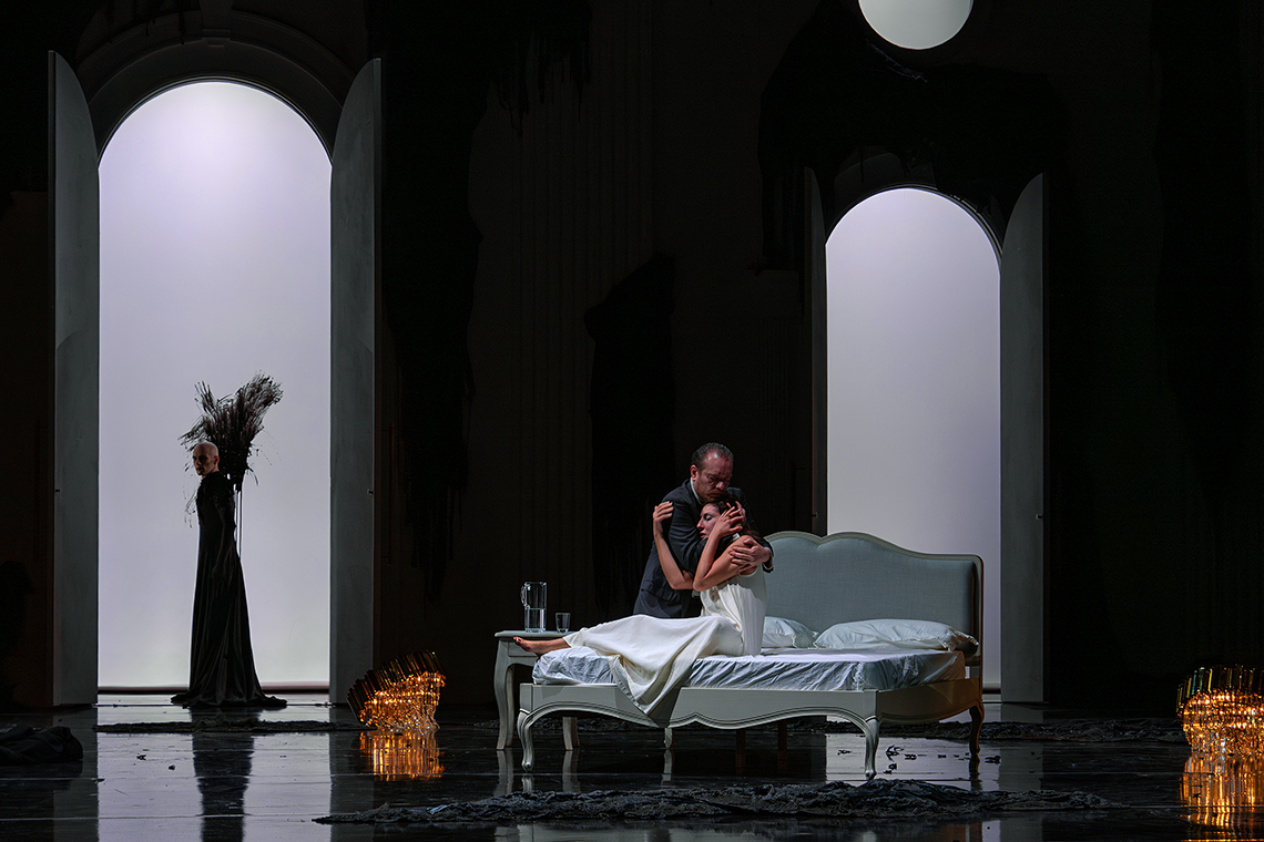 Opera La Traviata del regista Roberto Catalano
