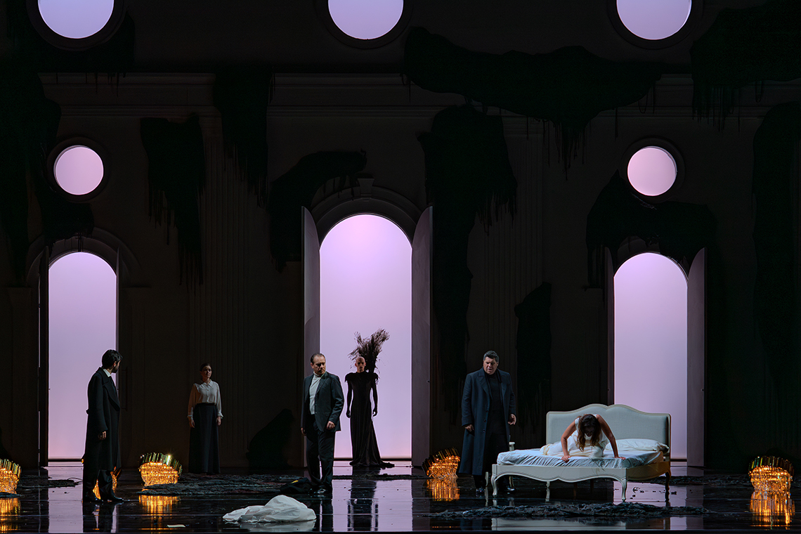 Opera La Traviata del regista Roberto Catalano